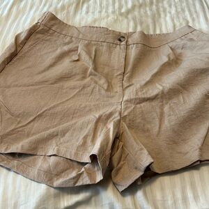 Khaki shorts size XL